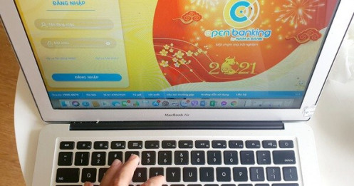 Nghỉ Tết, gửi tiết kiệm online lãi suất cao hơn tại quầy
