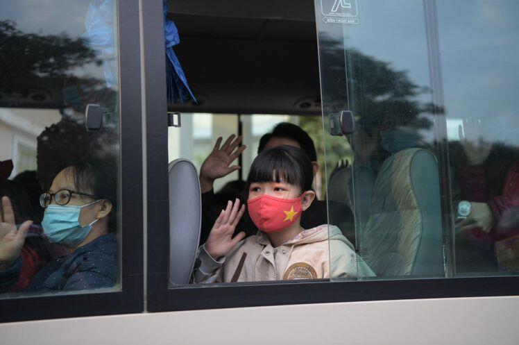 Niềm vui đoàn tụ của các gia đình thầy trò trường Xuân Phương ngày mùng 3 Tết