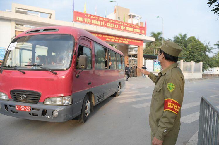 Niềm vui đoàn tụ của các gia đình thầy trò trường Xuân Phương ngày mùng 3 Tết