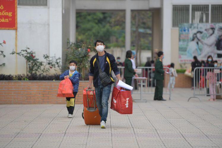 Niềm vui đoàn tụ của các gia đình thầy trò trường Xuân Phương ngày mùng 3 Tết