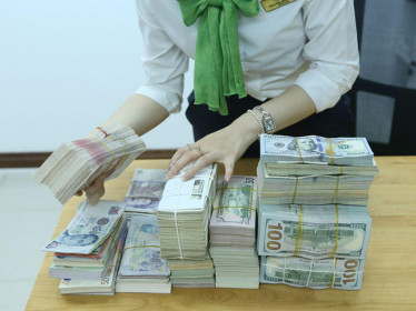Giá USD hôm nay 16.2.2021: Sụt giảm trên thị trường quốc tế