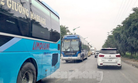 Người dân ùn ùn trở lại Thủ đô sau Tết, cao tốc Pháp Vân tăng nhiệt