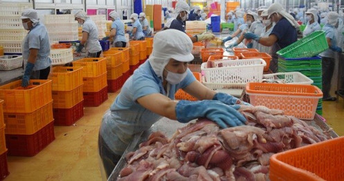 Tháng đầu năm Việt Nam xuất khẩu hơn 28 tỉ USD, tăng 55% so cùng kỳ