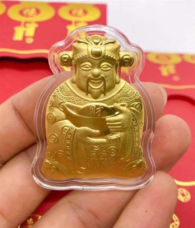 Ngày vía Thần Tài: Nhiều mặt hàng ăn theo hút khách