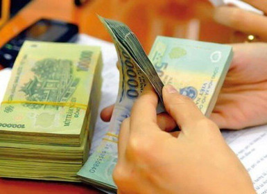Nhóm lao động nào bị giảm lương nhiều nhất bởi Covid-19?