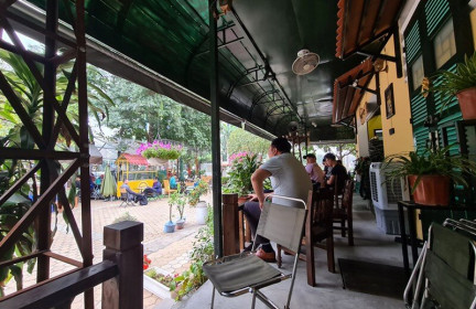 Hà Nội: Nhiều quán cafe “phớt lờ” chỉ đạo phòng dịch COVID-19, ngang nhiên hoạt động