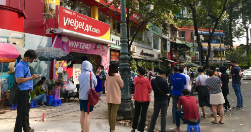 Giá vé bay Vietnam Airlines, Vietjet, Bamboo Airways giảm sốc sau Tết: Vì sao khách vẫn không ham?