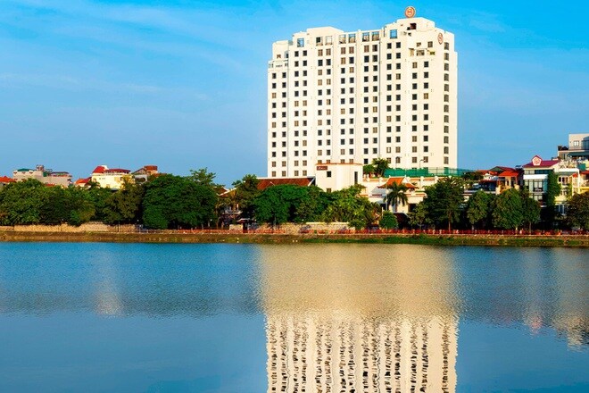 Khách sạn Sheraton Hà Nội: Doanh thu "thụt lùi" cả thập kỷ