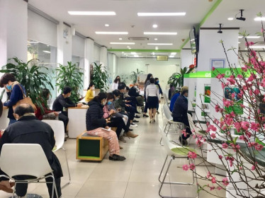 Ngân hàng nơi sung túc nhân viên đem về lợi nhuận tiền tỷ, có nơi èo uột hơn trăm triệu