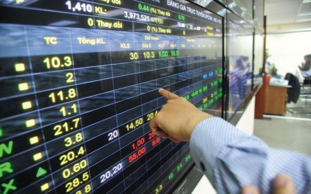 Đề xuất nâng lô giao dịch tối thiểu lên 1.000 cổ phiếu: Nhà đầu tư nhỏ "ngậm ngùi' đứng ngoài cuộc chơi lớn
