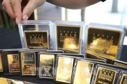 Giá vàng tại châu Á đi xuống phiên 22/3