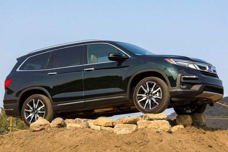 Top 10 xe SUV 3 hàng ghế lý tưởng nhất cho gia đình năm 2021: Kia Sorento đứng thứ 8