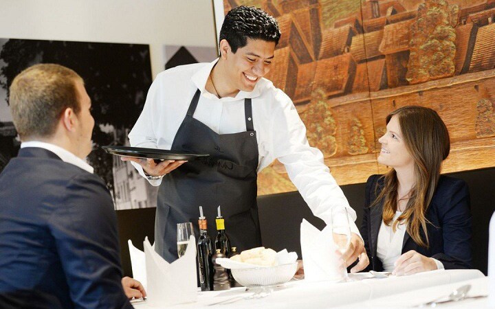 10 thủ thuật của nhà hàng khiến khách gọi món nhiều hơn trong vô thức