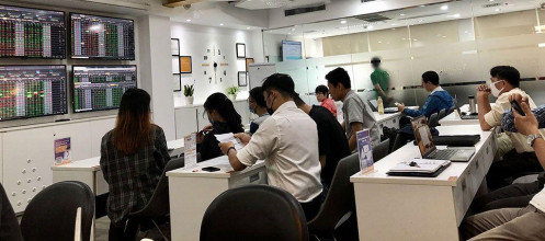 Công ty chứng khoán biến tướng huy động vốn