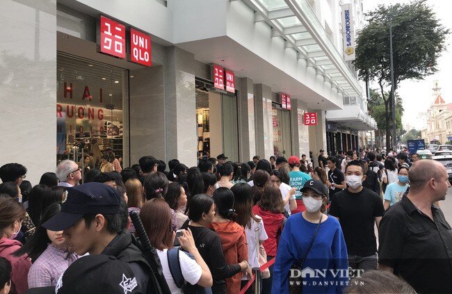 H&M bị kêu gọi tẩy chay vì bản đồ đường lưỡi bò: Uniqlo, Zara đang làm ăn ra sao?