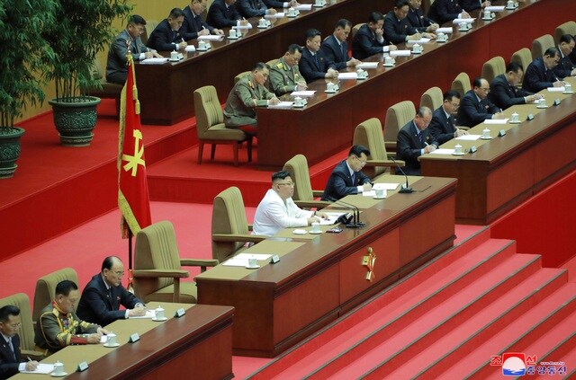 Ông Kim Jong-un: Triều Tiên đang đối mặt "tình hình tồi tệ nhất"