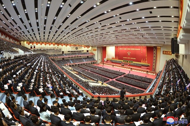 Ông Kim Jong-un: Triều Tiên đang đối mặt "tình hình tồi tệ nhất"
