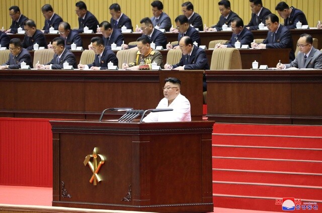 Ông Kim Jong-un: Triều Tiên đang đối mặt "tình hình tồi tệ nhất"