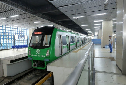 Vận hành tàu Cát Linh-Hà Đông: Trung bình 10 phút/chuyến, giá vé cao nhất 15.000 đồng