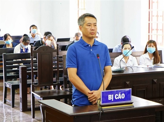 Các bị cáo trong đường dây xăng giả của 'đại gia' Trịnh Sướng khai gì?