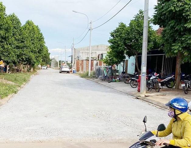 Khu dân cư giao đất không đấu giá bị ‘tuýt còi’, dân mua nhà 4 năm chưa có sổ