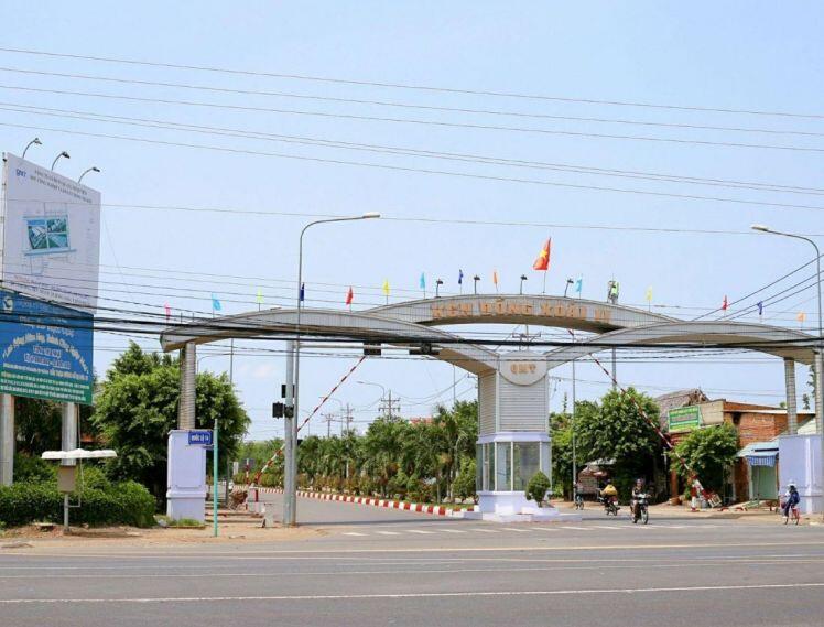 Khu dân cư giao đất không đấu giá bị ‘tuýt còi’, dân mua nhà 4 năm chưa có sổ