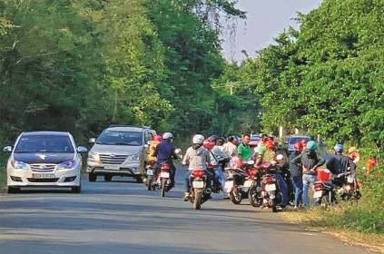Trong vũng xoáy sốt đất