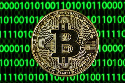 Giá trị đồng Bitcoin lần đầu vượt ngưỡng 62.000 USD
