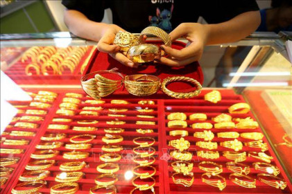 Giá vàng châu Á giảm trong phiên 13/4