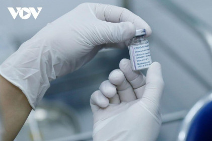 Hà Nội tiêm vaccine ngừa Covid-19 cho hơn 8.000 người