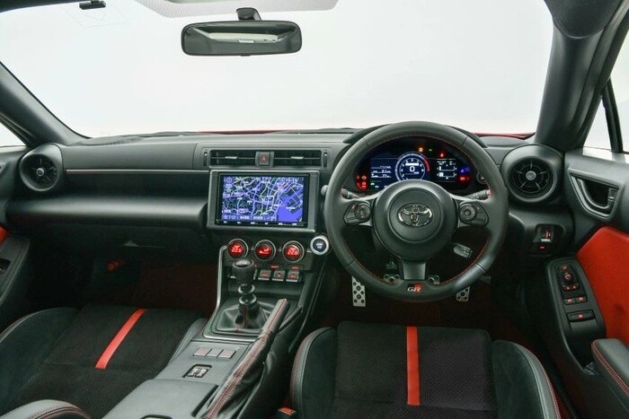 Cận cảnh Toyota GR 86 2022: Công suất 235 mã lực, giá chưa công bố