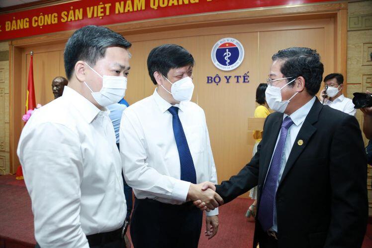 Sovico Group và HDBank ủng hộ 60 tỷ đồng cho chương trình Vaccine phòng ngừa COVID-19