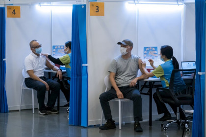 Hồng Kông có thể phải vứt bỏ hàng triệu liều vắc xin Covid-19 vì người dân không tiêm chủng