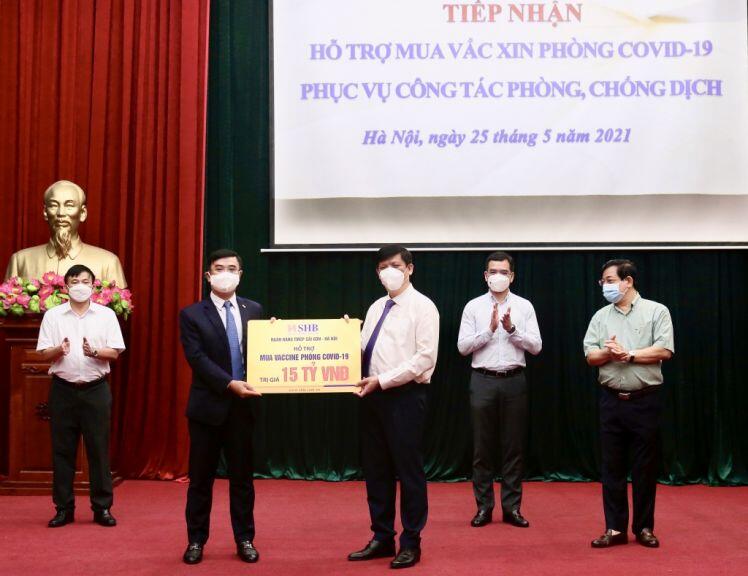 Tập đoàn T&T Group trao tặng 1 triệu liều vắc-xin phòng Covid-19