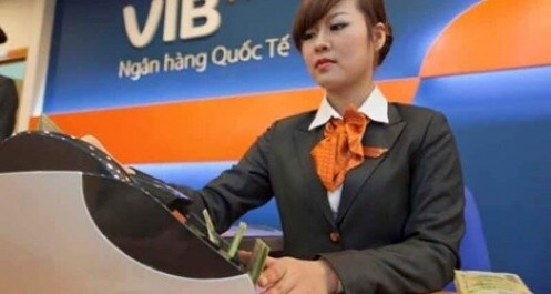 Người nhà lãnh đạo VIB tranh thủ chốt lời khi giá cổ phiếu tăng