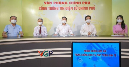 Chuyên gia đề nghị: Cần nhanh chóng tiêm vắc xin cho 70% dân số để đạt miễn dịch cộng đồng
