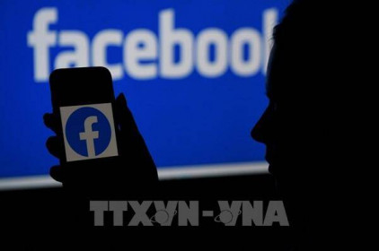 Facebook trả phí cho 14 tổ chức truyền thông Canada