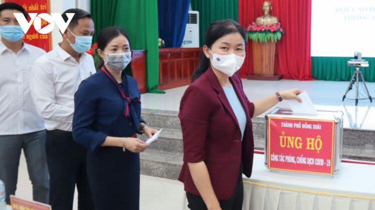 Bình Dương, Bình Phước tiếp nhận ủng hộ hơn 35,5 tỷ đồng để phòng dịch Covid-19