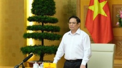 Thủ tướng Phạm Minh Chính: Phải sản xuất bằng được vaccine phòng chống COVID-19 để chủ động lo cho người dân
