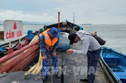 Tạm giữ 15.000 lít dầu không rõ nguồn gốc