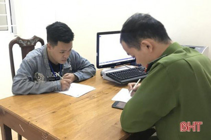 Mất tiền trong tài khoản vì sập bẫy "cho vay tiêu dùng online"