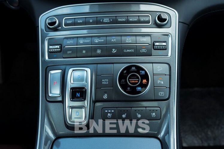 SUV Hyundai Santa Fe thế hệ mới có doanh số bán hàng tăng hơn 50%