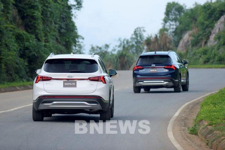 SUV Hyundai Santa Fe thế hệ mới có doanh số bán hàng tăng hơn 50%