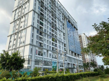 Dịch bệnh kéo dài, giá nhà tại TPHCM vẫn ở "trên trời"