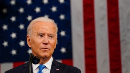 Ông Biden: Mỹ chia sẻ vaccine không có ràng buộc ân huệ hay nhượng bộ