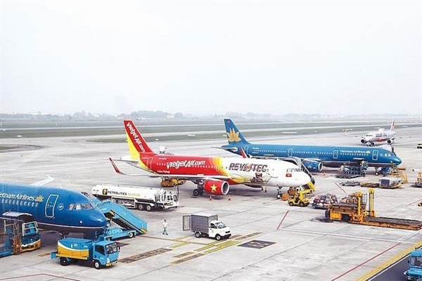 Hàng không chuyên chở: "Miếng ngon" có dễ nuốt?