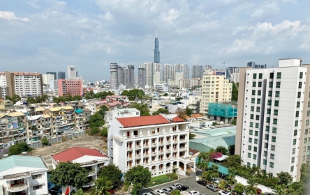 Dịch bệnh kéo dài, giá nhà tại TPHCM vẫn ở "trên trời"