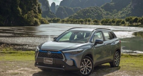 Toyota Corolla Cross vượt mốc 10.000 xe bán ra