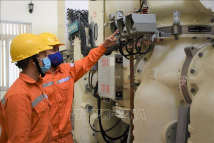 Nhiều người ‘sốc’ khi hóa đơn tiền điện tăng cao