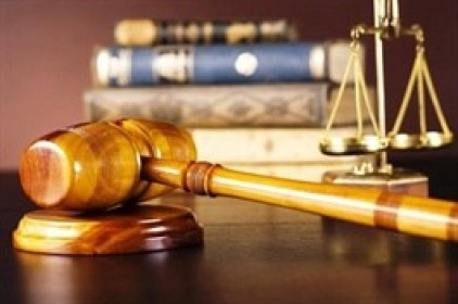 Bán cổ phiếu “chui”, vợ Phó TGĐ Chứng khoán Agribank bị xử phạt